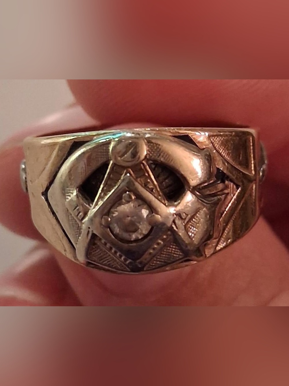 Vintage 10K Gold Masonic Ring with Diamond | Men’s Size 8
